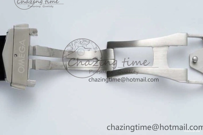 0516 Speedmaster Racing Master SS HKF Best Edition White Black Dial on Black Rubber Strap A Effortless 7813